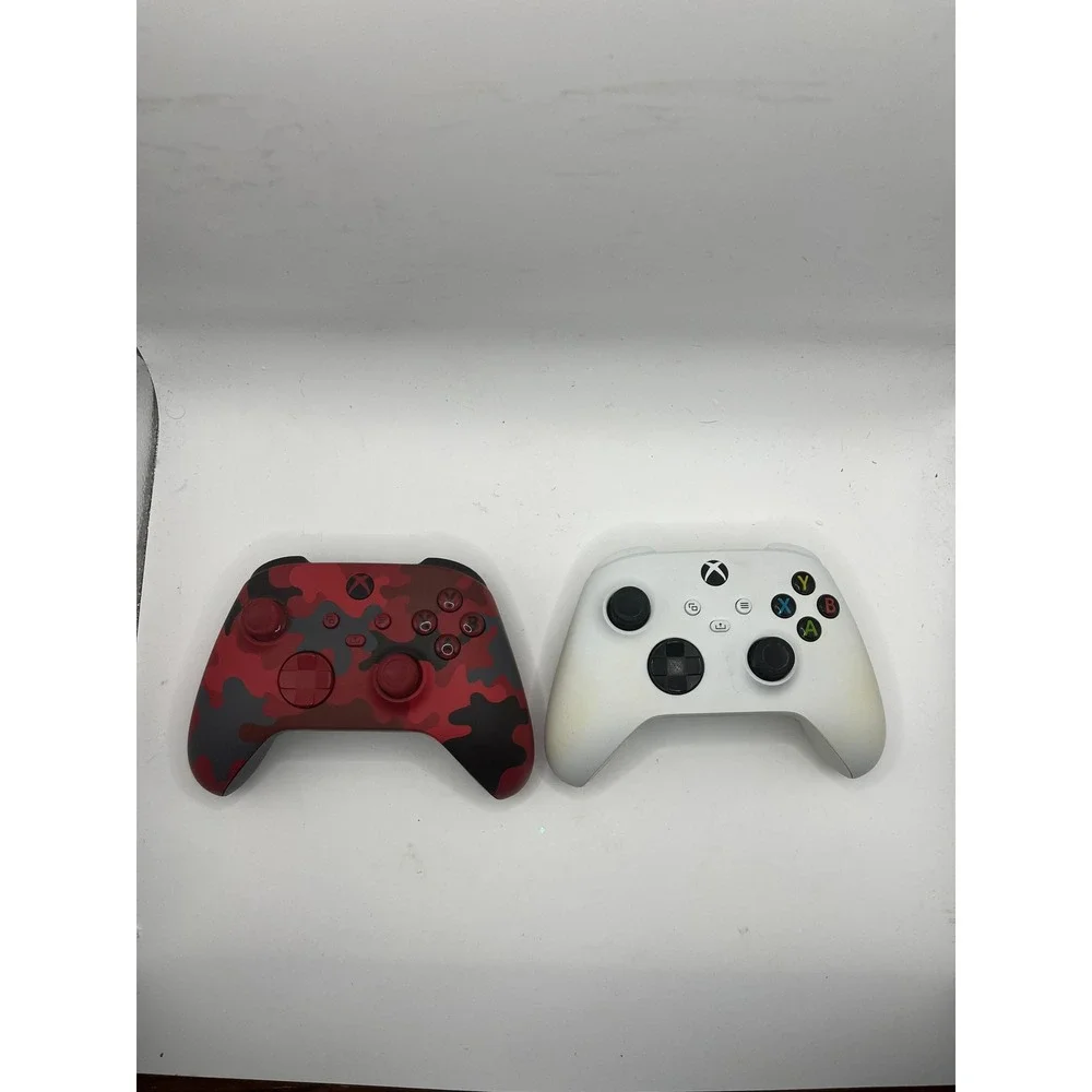 Microsoft Xbox Wireless Controller Bundle Red Camo and White Tested Working